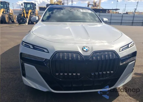 2024 BMW 740 I z USA, uszkodzony, nr VIN WBA23EH04RCP84192